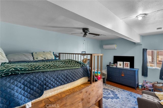 11837 Hunnewell, Sylmar, CA 91342