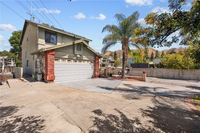 11837 Hunnewell, Sylmar, CA 91342
