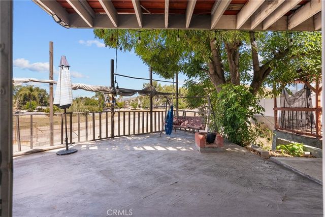 11837 Hunnewell, Sylmar, CA 91342