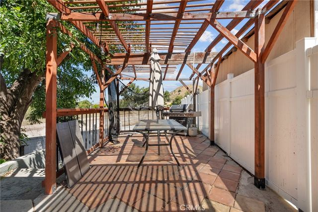 11837 Hunnewell, Sylmar, CA 91342