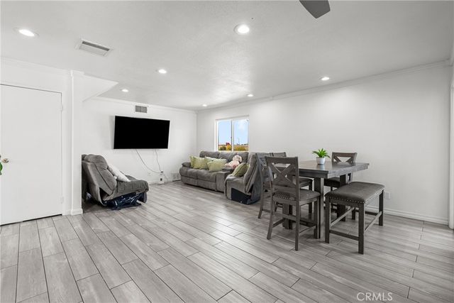 11837 Hunnewell, Sylmar, CA 91342