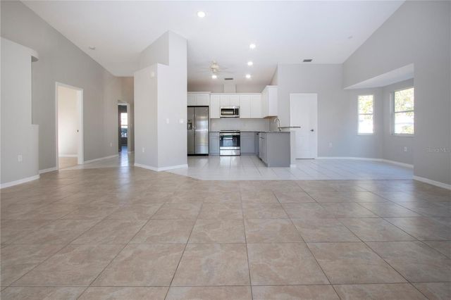 9590 KNIGHTSBRIDGE CIRCLE, Sarasota, FL 34238