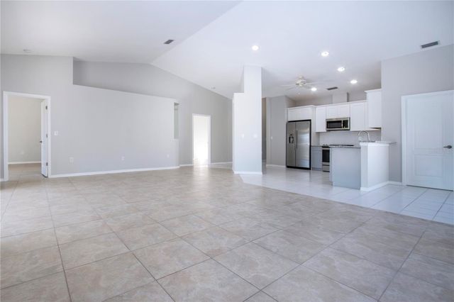 9590 KNIGHTSBRIDGE CIRCLE, Sarasota, FL 34238