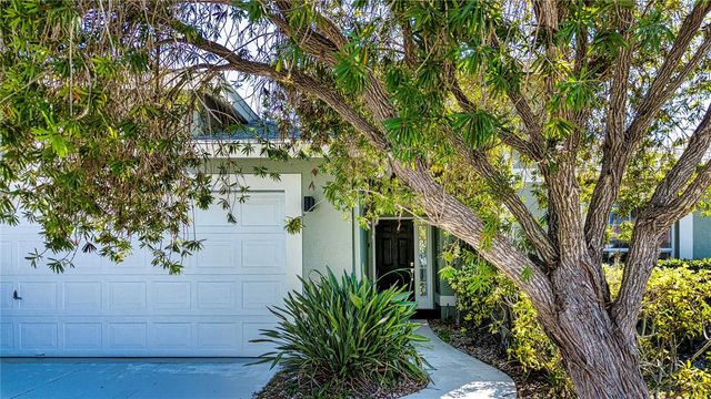 9590 KNIGHTSBRIDGE CIRCLE, Sarasota, FL 34238