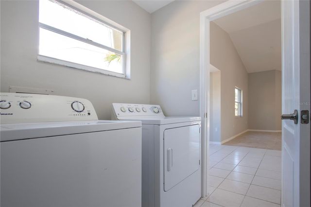 9590 KNIGHTSBRIDGE CIRCLE, Sarasota, FL 34238