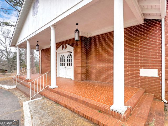 330 N 16th Street, Griffin, GA 30223