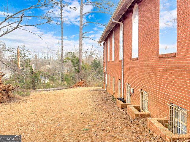 330 N 16th Street, Griffin, GA 30223