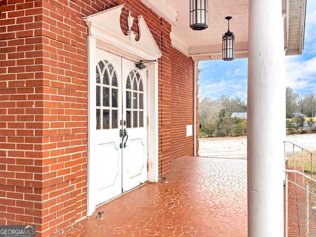 330 N 16th Street, Griffin, GA 30223
