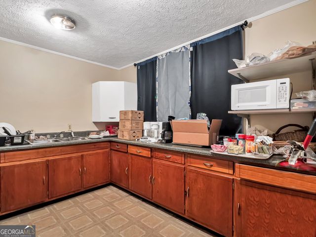 330 N 16th Street, Griffin, GA 30223