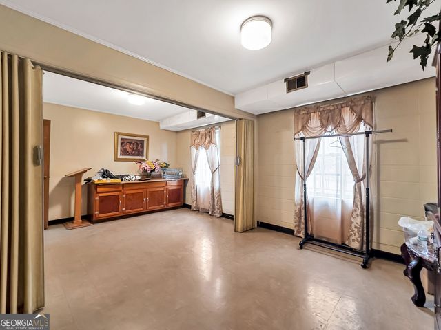 330 N 16th Street, Griffin, GA 30223