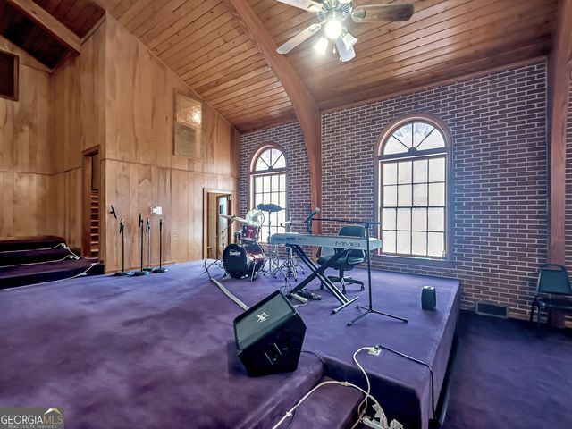 330 N 16th Street, Griffin, GA 30223