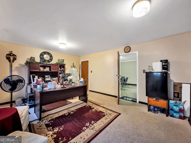 330 N 16th Street, Griffin, GA 30223