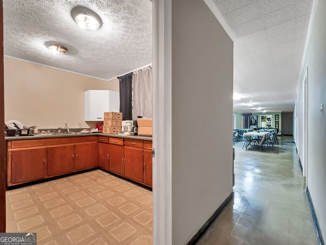 330 N 16th Street, Griffin, GA 30223