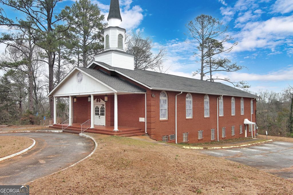 330 N 16th Street, Griffin, GA 30223