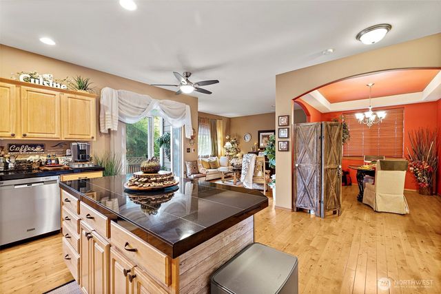 4610 146th Place SE, Bothell, WA 98012
