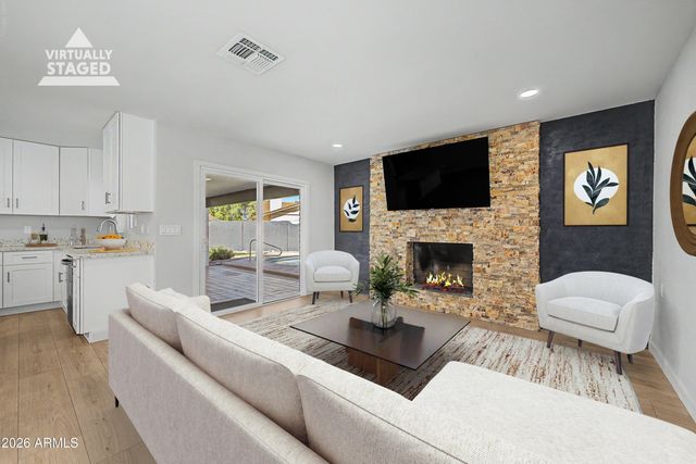 1969 E DUKE Drive, Tempe, AZ 85283