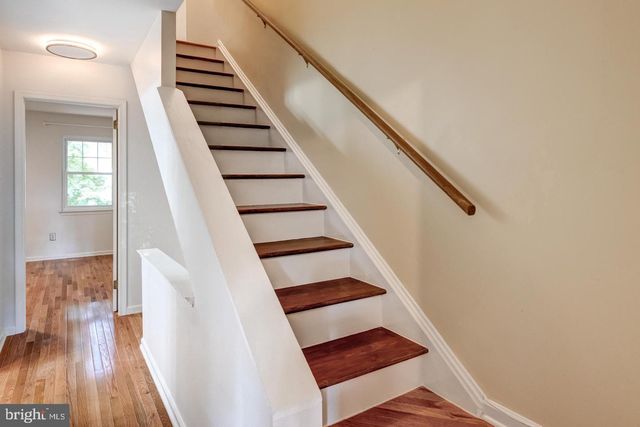 407 EAGLE RD, Wayne, PA 19087