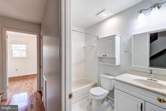 407 EAGLE RD, Wayne, PA 19087