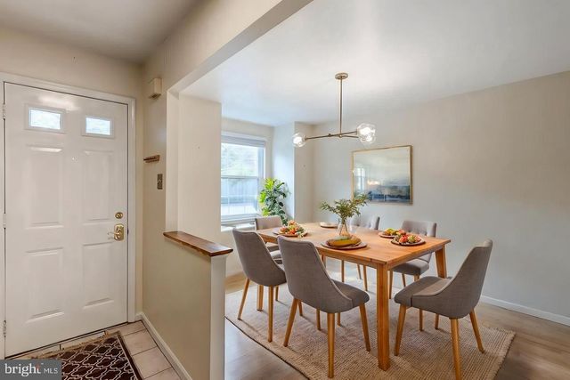 407 EAGLE RD, Wayne, PA 19087