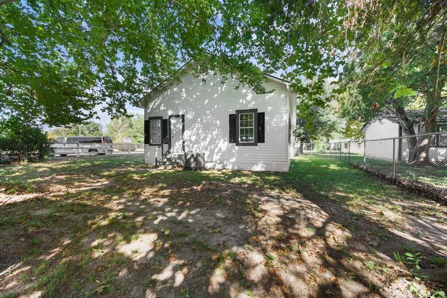 721 N Texas St, Deridder, LA 70634