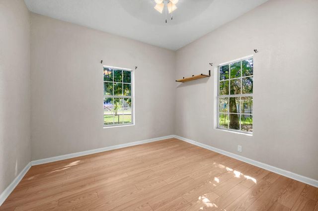 721 N Texas St, Deridder, LA 70634