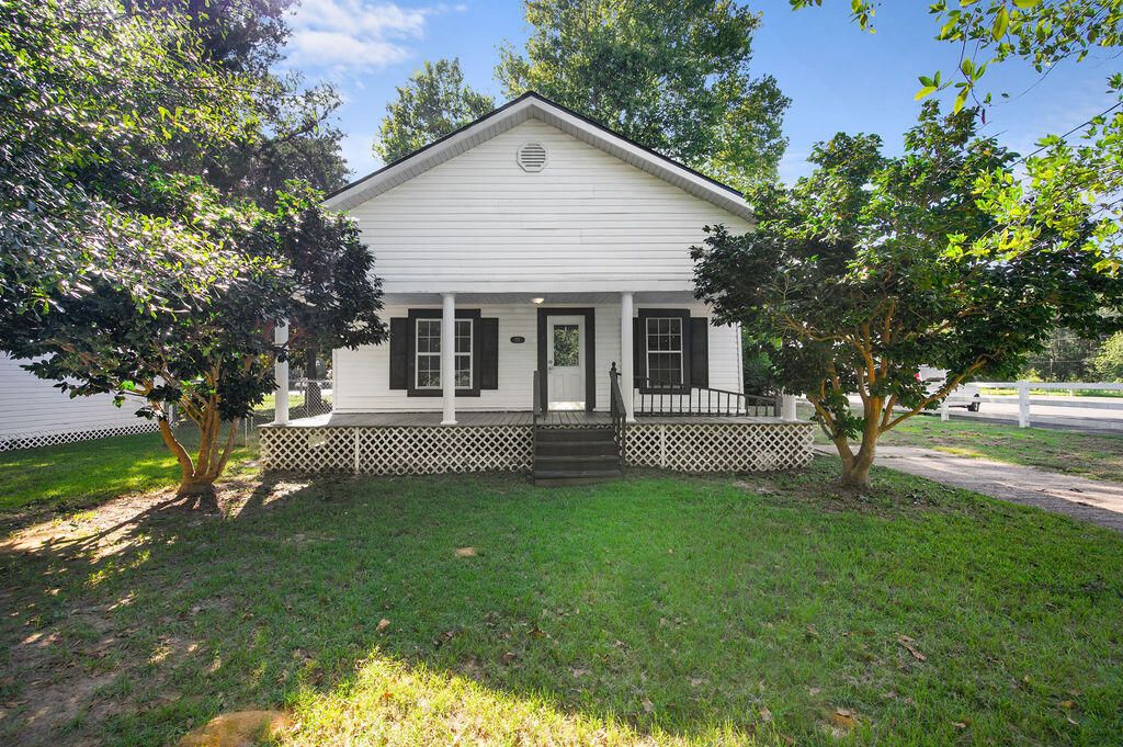 721 N Texas St, Deridder, LA 70634