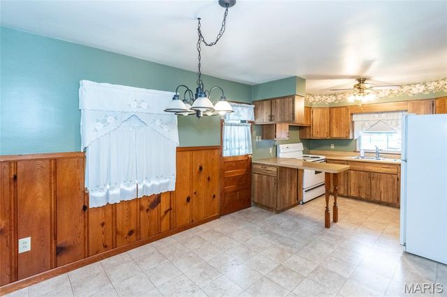 211 10th Street, Crystal City, MO 63019