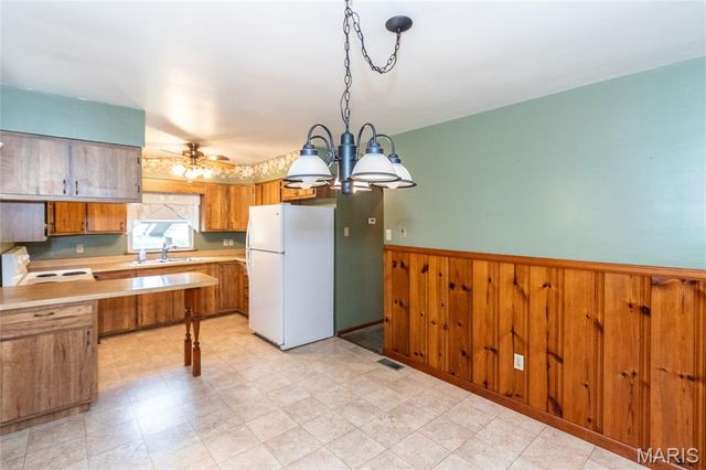 211 10th Street, Crystal City, MO 63019