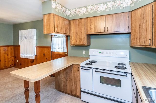 211 10th Street, Crystal City, MO 63019