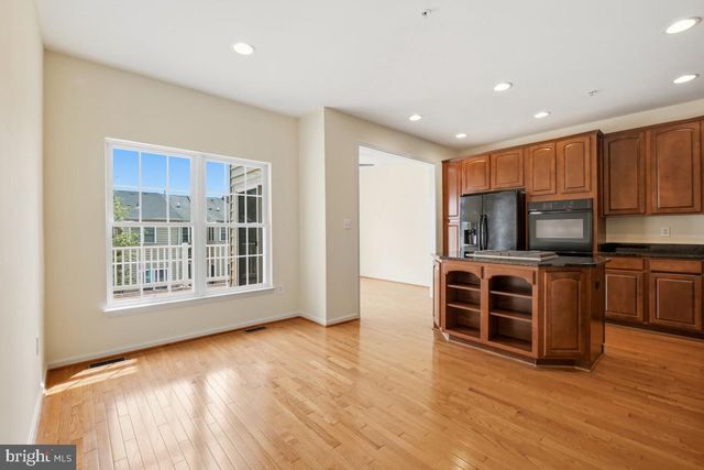8910 DAWSON MANOR DR, Ellicott City, MD 21043