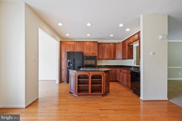 8910 DAWSON MANOR DR, Ellicott City, MD 21043