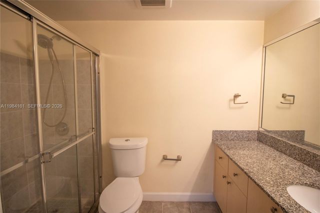 2469 Centergate Dr 204, Miramar, FL 33025