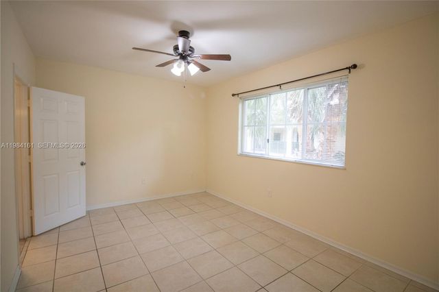 2469 Centergate Dr 204, Miramar, FL 33025