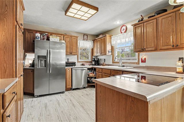 7511 E Drive, Battle Creek, MI 49014