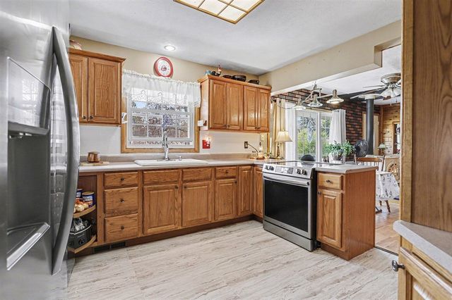 7511 E Drive, Battle Creek, MI 49014