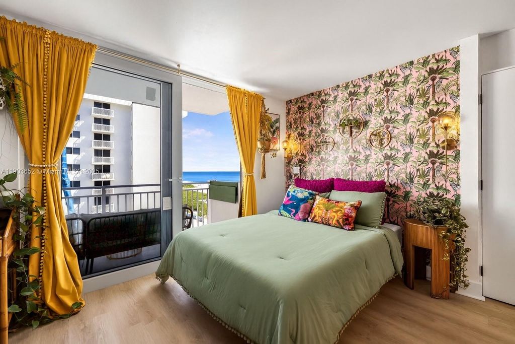 345 Ocean Dr 718, Miami Beach, FL 33139