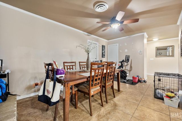 10409 Lonon Avenue, Bakersfield, CA 93312