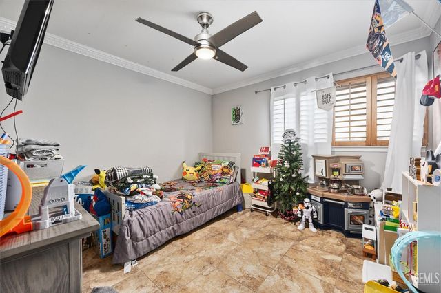 10409 Lonon Avenue, Bakersfield, CA 93312