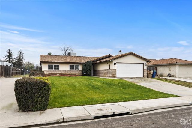 10409 Lonon Avenue, Bakersfield, CA 93312