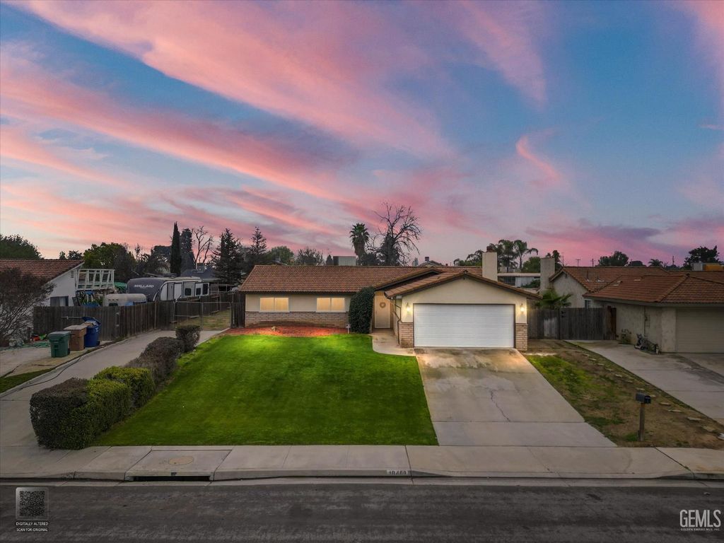 10409 Lonon Avenue, Bakersfield, CA 93312