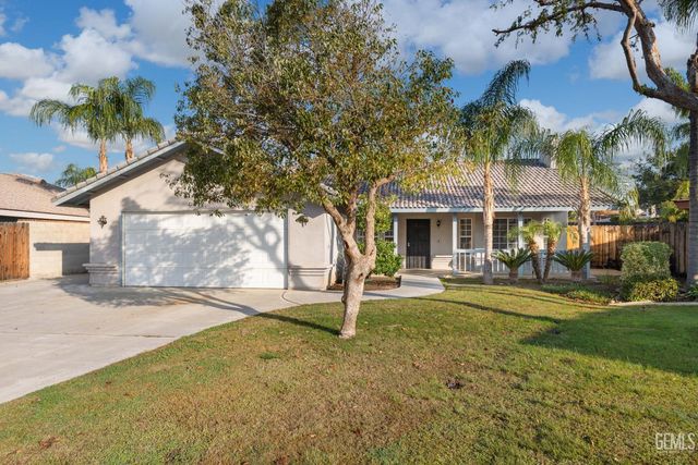 2612 Loganberry Court, Bakersfield, CA 93308