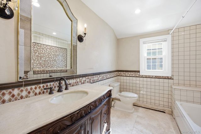 158-10 95th Street, Howard Beach, NY 11414