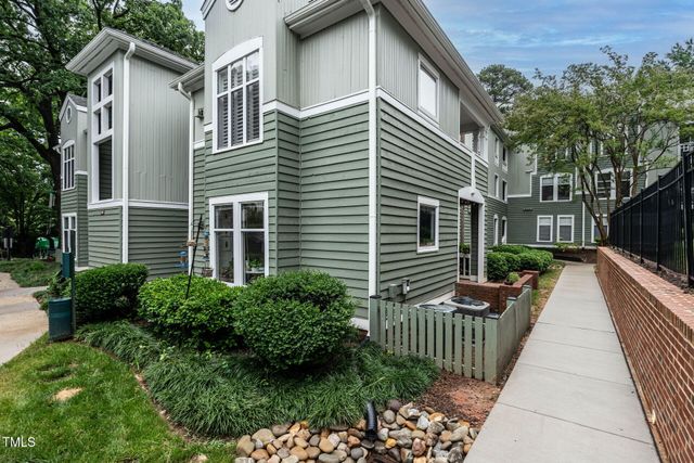 1111 Parkridge Lane 103, Raleigh, NC 27605