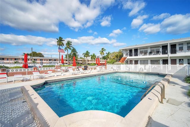 1100 Atlantic Shores Blvd 405, Hallandale Beach, FL 33009