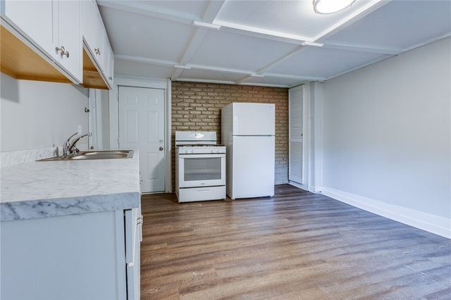 1931 Federal Street Ext, Perry Hilltop, PA 15214