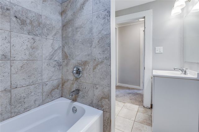 1931 Federal Street Ext, Perry Hilltop, PA 15214