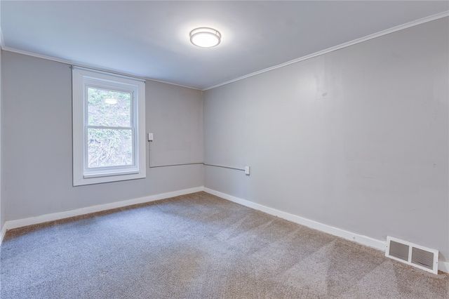 1931 Federal Street Ext, Perry Hilltop, PA 15214