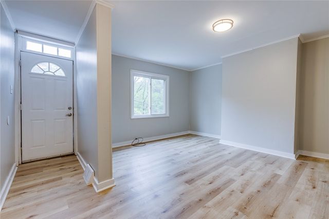 1931 Federal Street Ext, Perry Hilltop, PA 15214