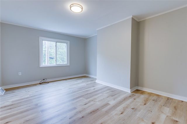 1931 Federal Street Ext, Perry Hilltop, PA 15214