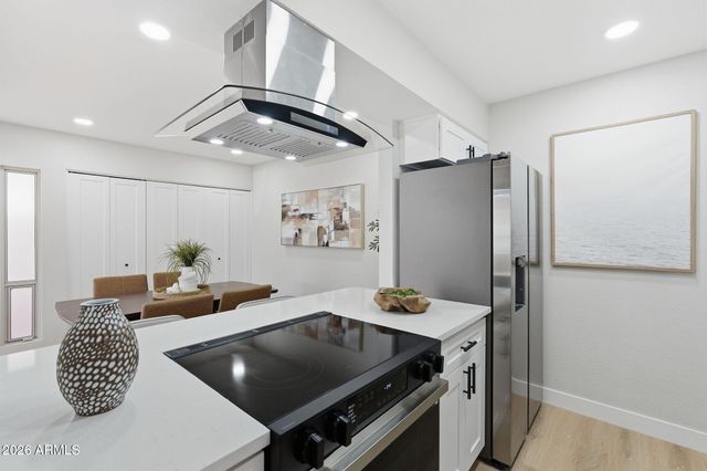 930 S DOBSON Road 83, Mesa, AZ 85202